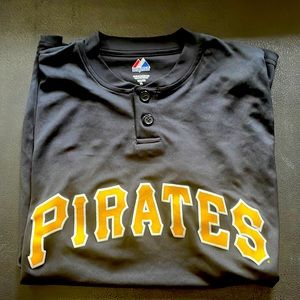 Pittsburgh Pirates 2-button Cool Base Tee